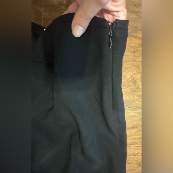 Armani Collezioni Silk Blend Wide Leg Pants Side Zip Light Weight Dressy Size 8 - Picture 3 of 9